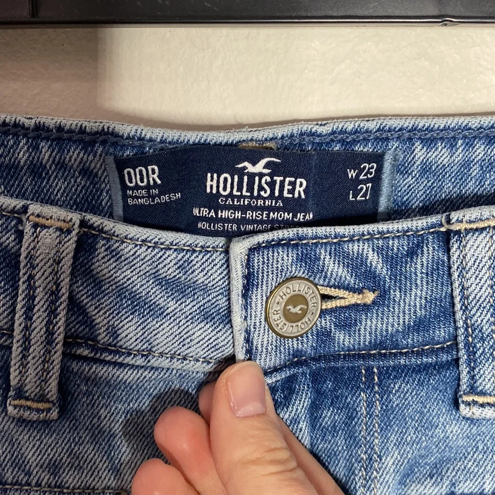 Hollister ultra high-rise mom jeans vintage stretch front flap pockets size 00